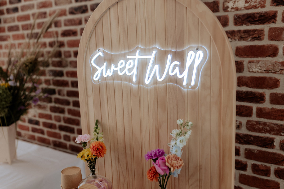 Sweet Wall "Claudia"